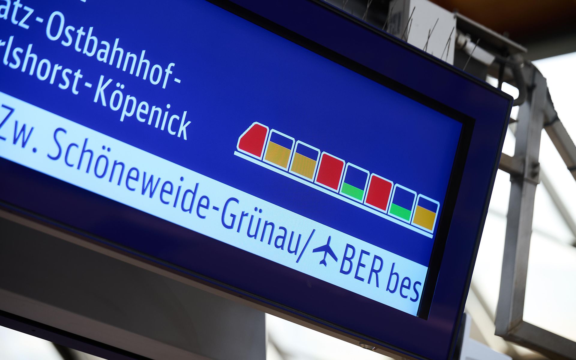 Auslastungsanzeige DB Lightgate bei der S-Bahn Berlin