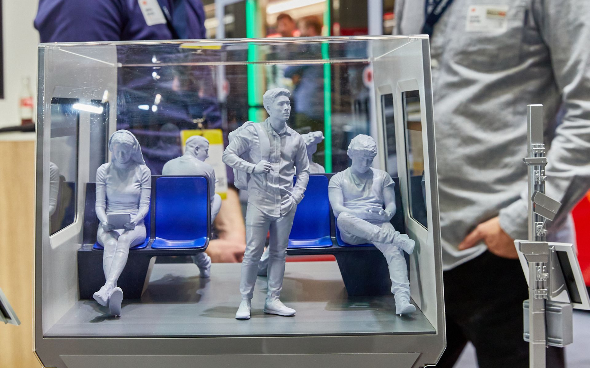 Modellbau einer angeschnittenen S-Bahn